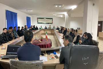 کارگاه آموزشی آرایشگران و پیرایشگران